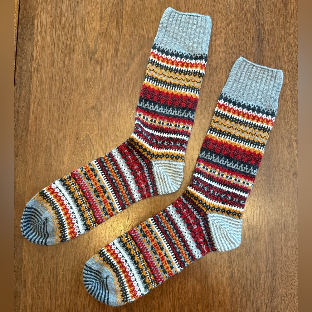 CHUP MJOSA in Fossil Gray Red Cotton Crew Socks Size Large Men US 9-12